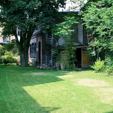 Au Coeur Du Jardin Apartmanhotel