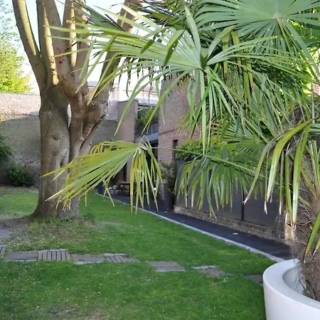 Apartmanhotel Au Coeur Du Jardin 4*